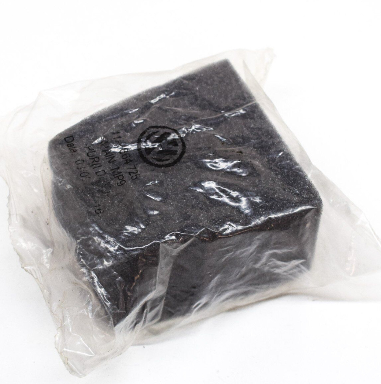 Tüte mit Schwamm im Kofferraum gefunden