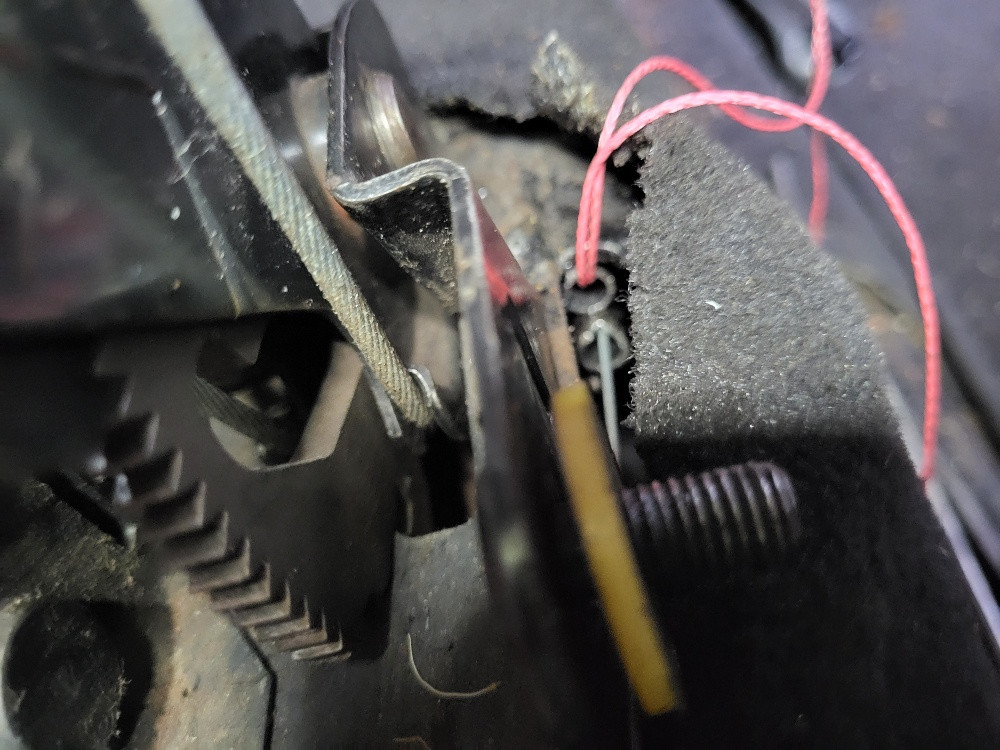 Heizungszug festgerostet und jetzt gerissen