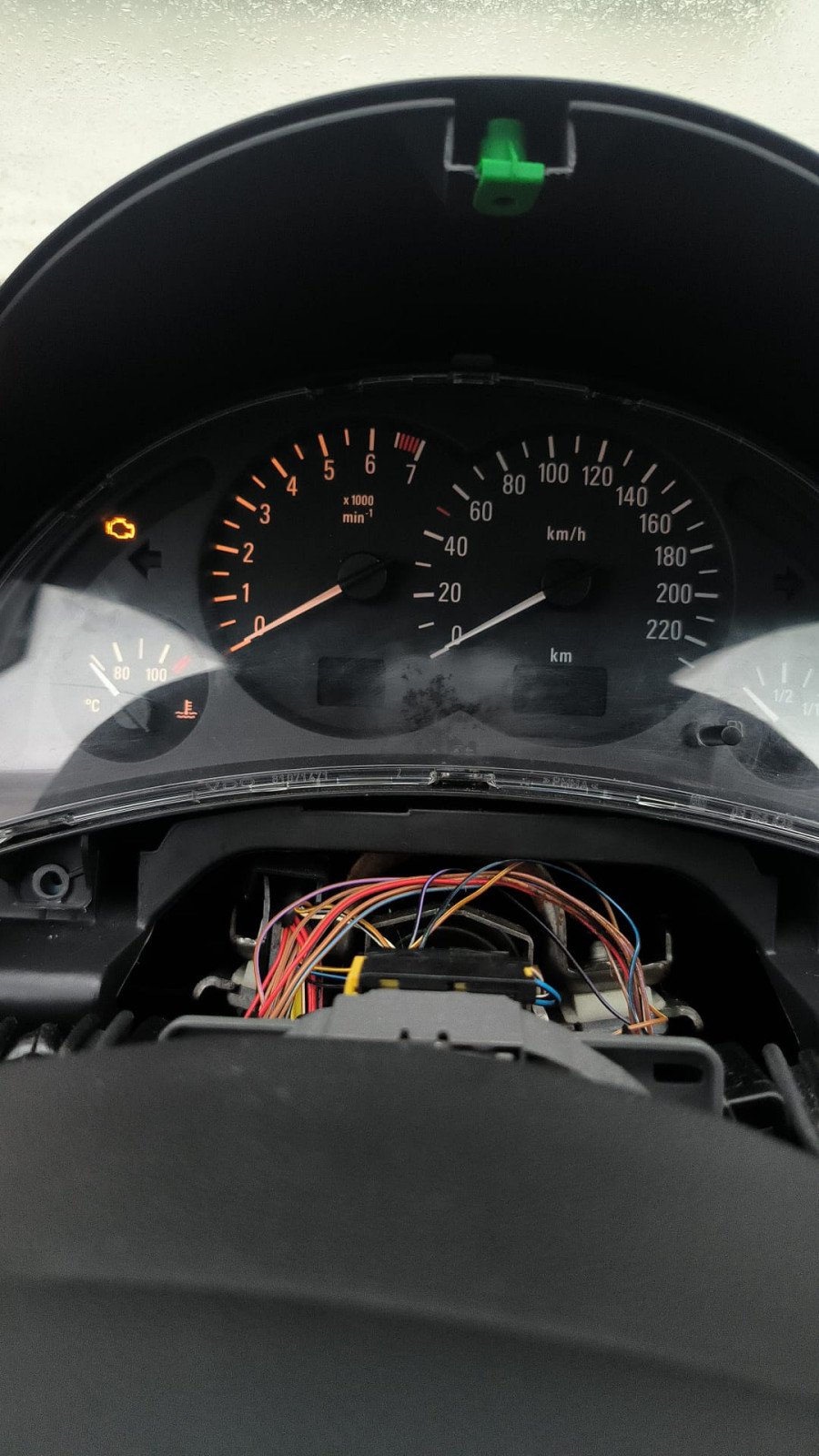 Corsa C - Wegfahrsperre Kombi Instrument, Kombi nicht erreichtbar Diagnose nichts geht :(