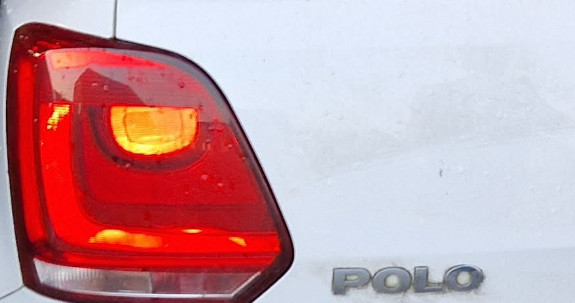 Tagfahrlicht bei Zündung aus?