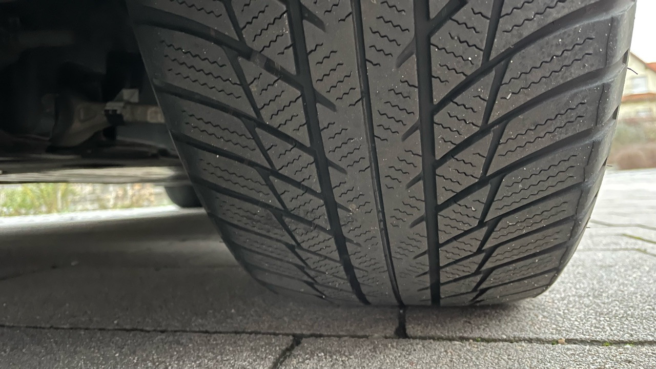 320d xDrive - Reifenverschleiß an der HA duetlich größer als an der VA