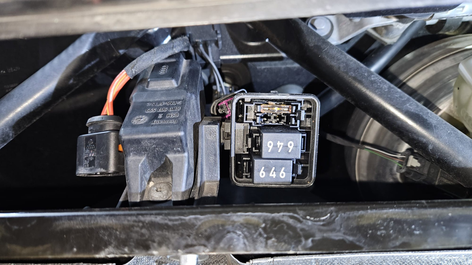 Fehler Frontscheibenheizung Relais