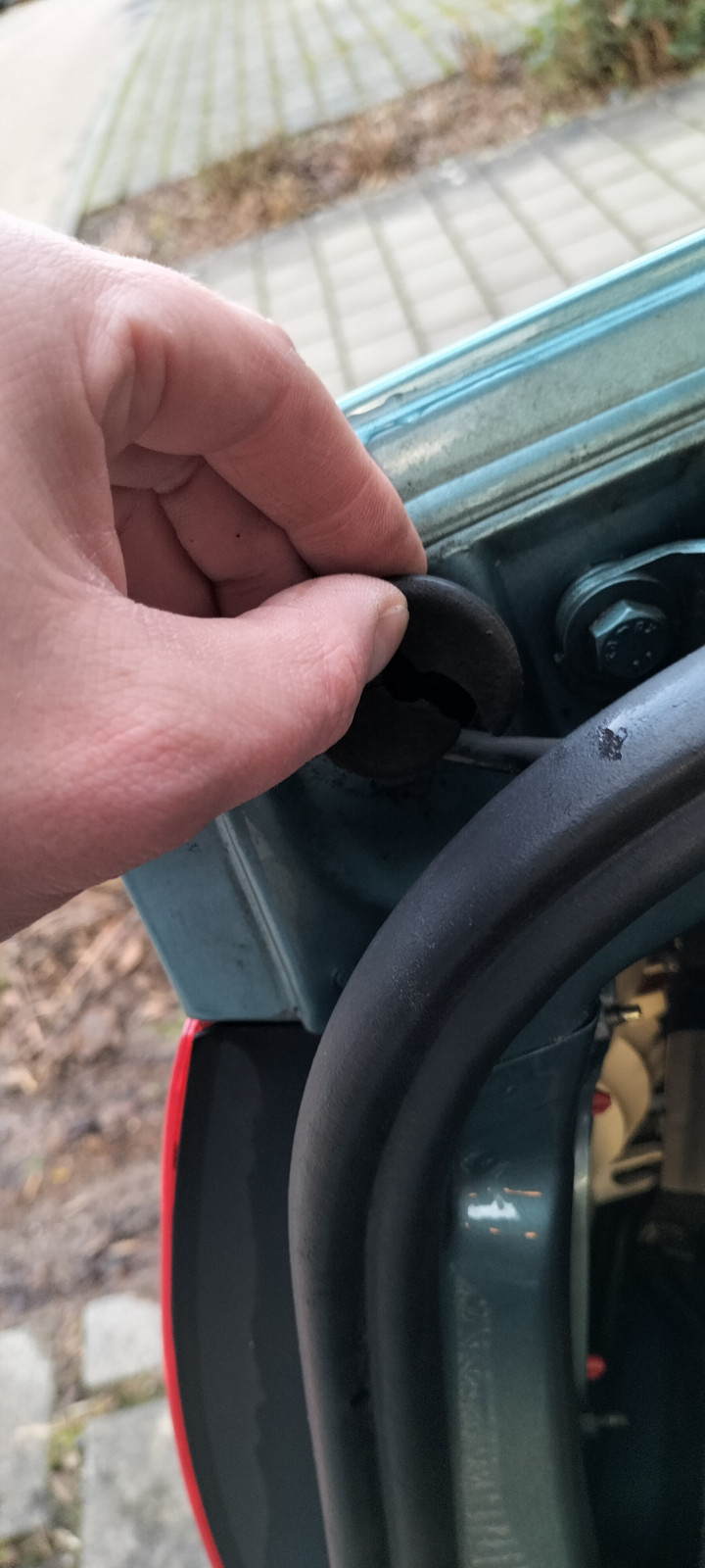 Kofferraum nass, Wasser beim Reserverad