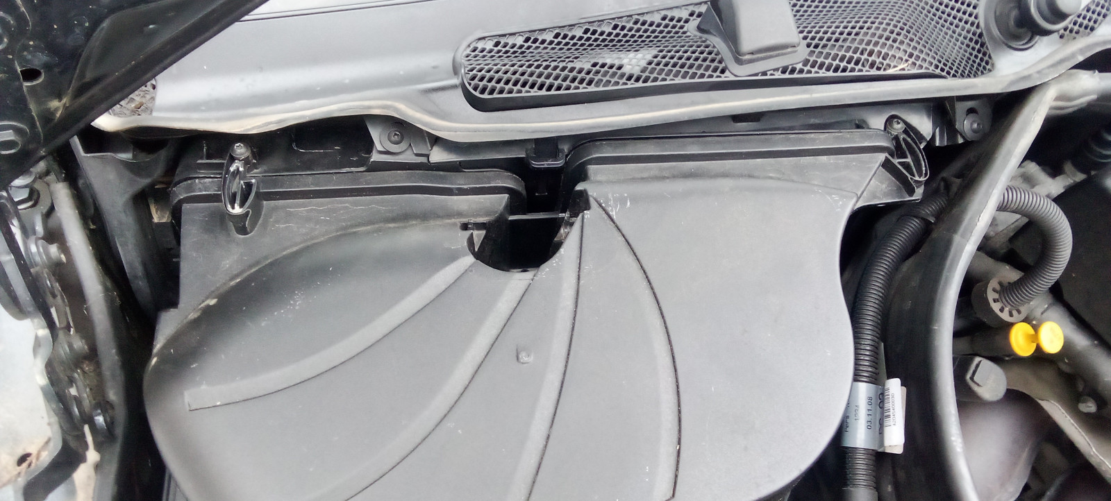 Wie weit darf die Spannung ca. beim Kaltstart absinken?