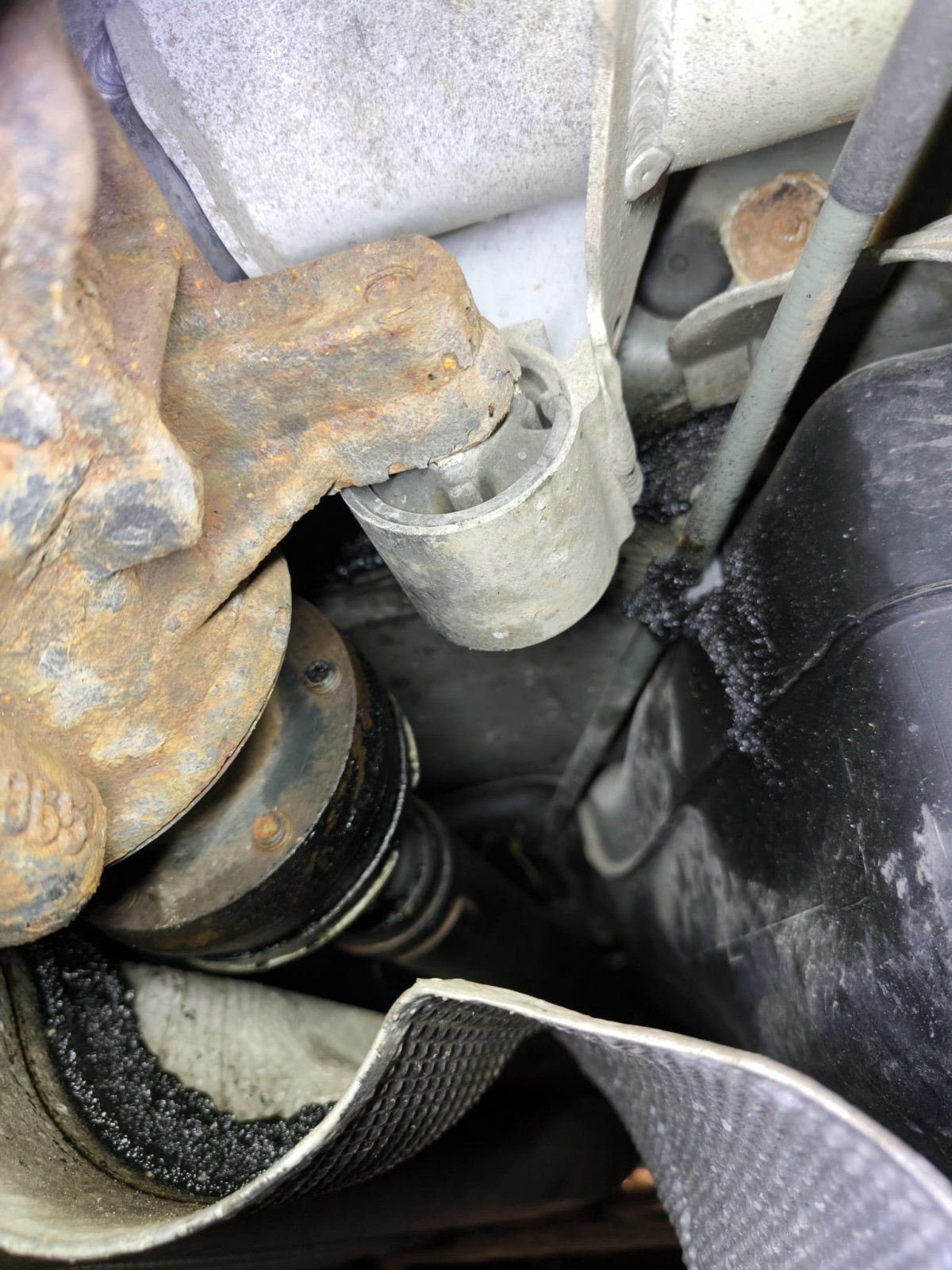 Wummern/Vibration nach Arbeiten am Antrieb