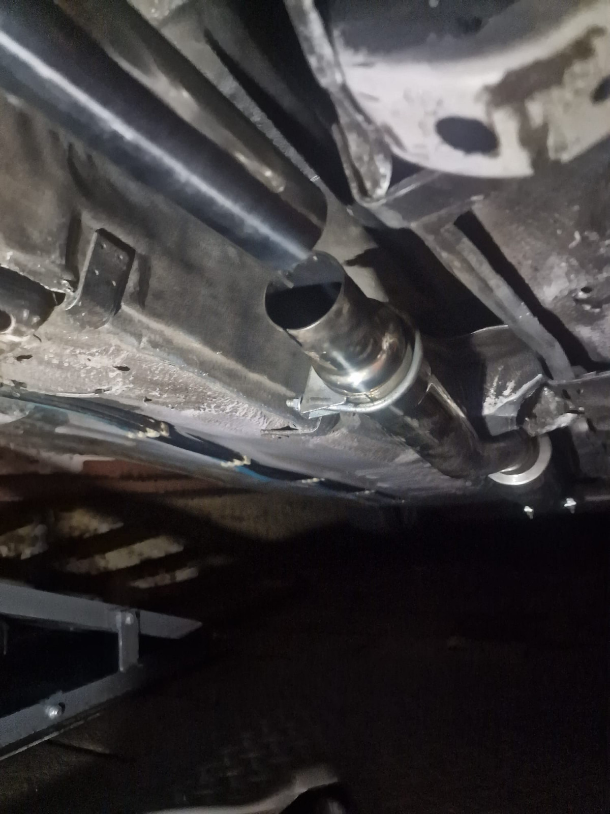 Polo 86c Motorhalter schief oder doch Krümmer?