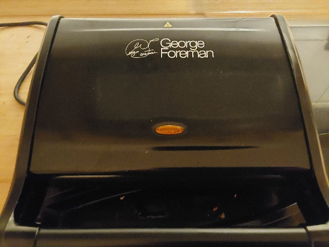 Zippos, Bikermesser, Lagerfeuer in Zeiten der E-Moppeds.