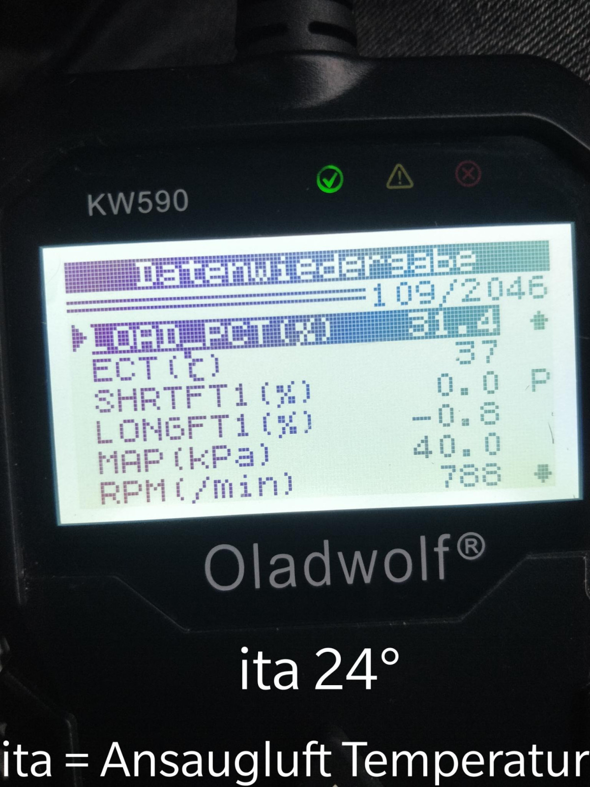 Lüfter dreht wenn Auto startet, MKL leuchtet. Verdacht Temperaturfühler?