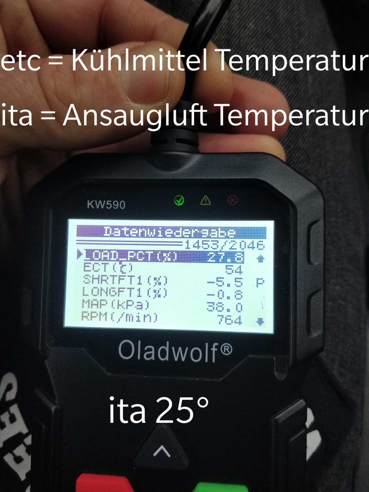Lüfter dreht wenn Auto startet, MKL leuchtet. Verdacht Temperaturfühler?
