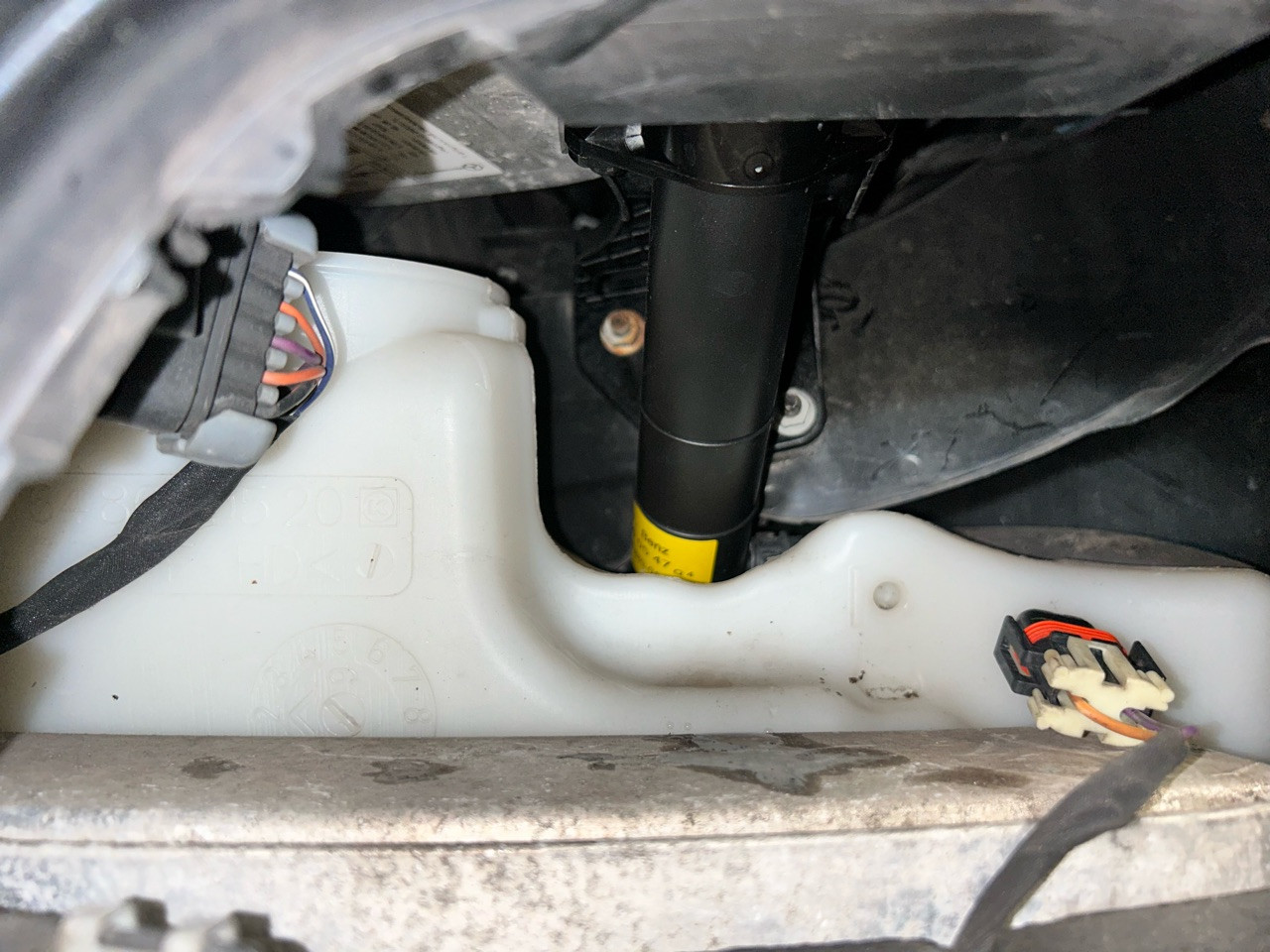 Scheinwerferreinigung Düse links ohne Funktion