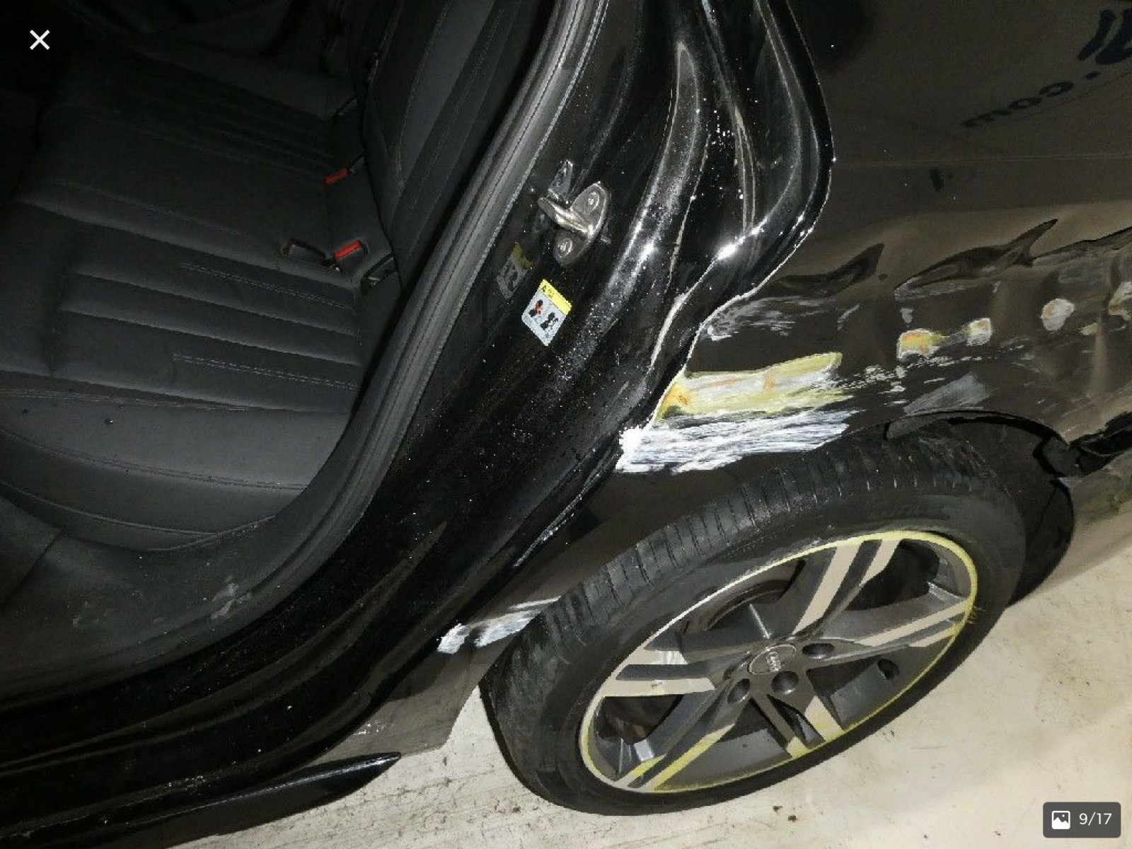 An die Karosseriebauer was kostet es ca solch einen Schaden auszudellen?