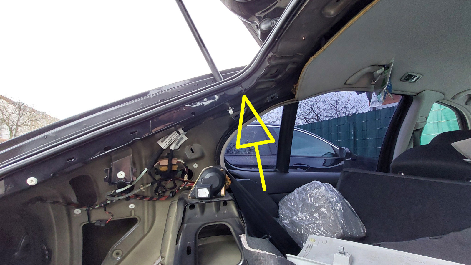 Wasser im Kofferraum