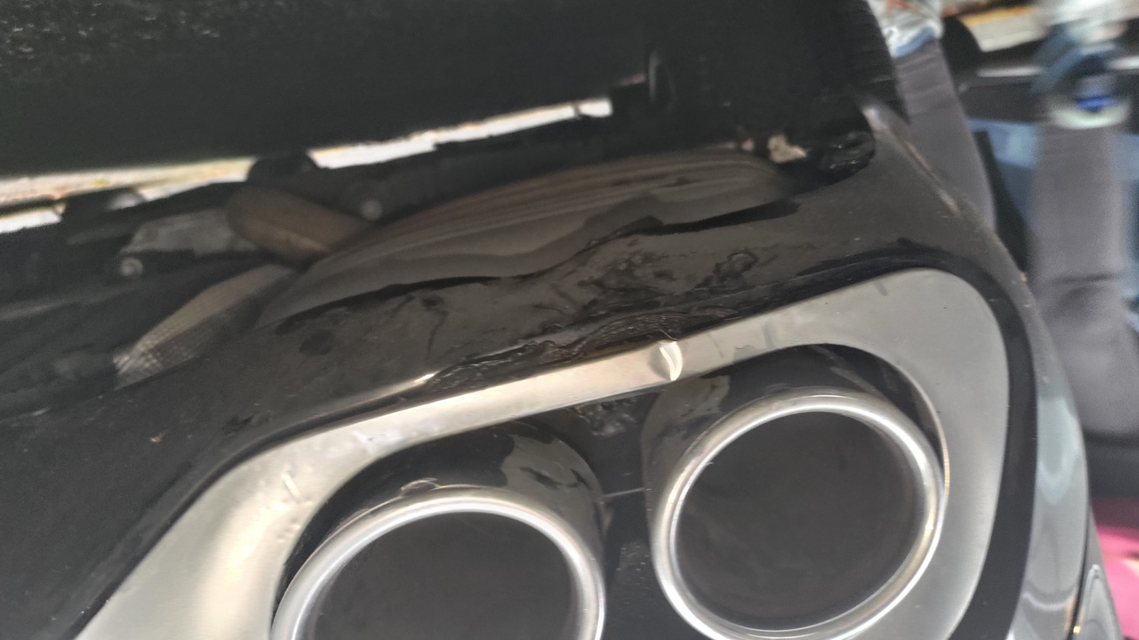 W206/S206 C43 Optik Originalnachrüstset Heckdiffusor geschmolzen nach 5 Wochen