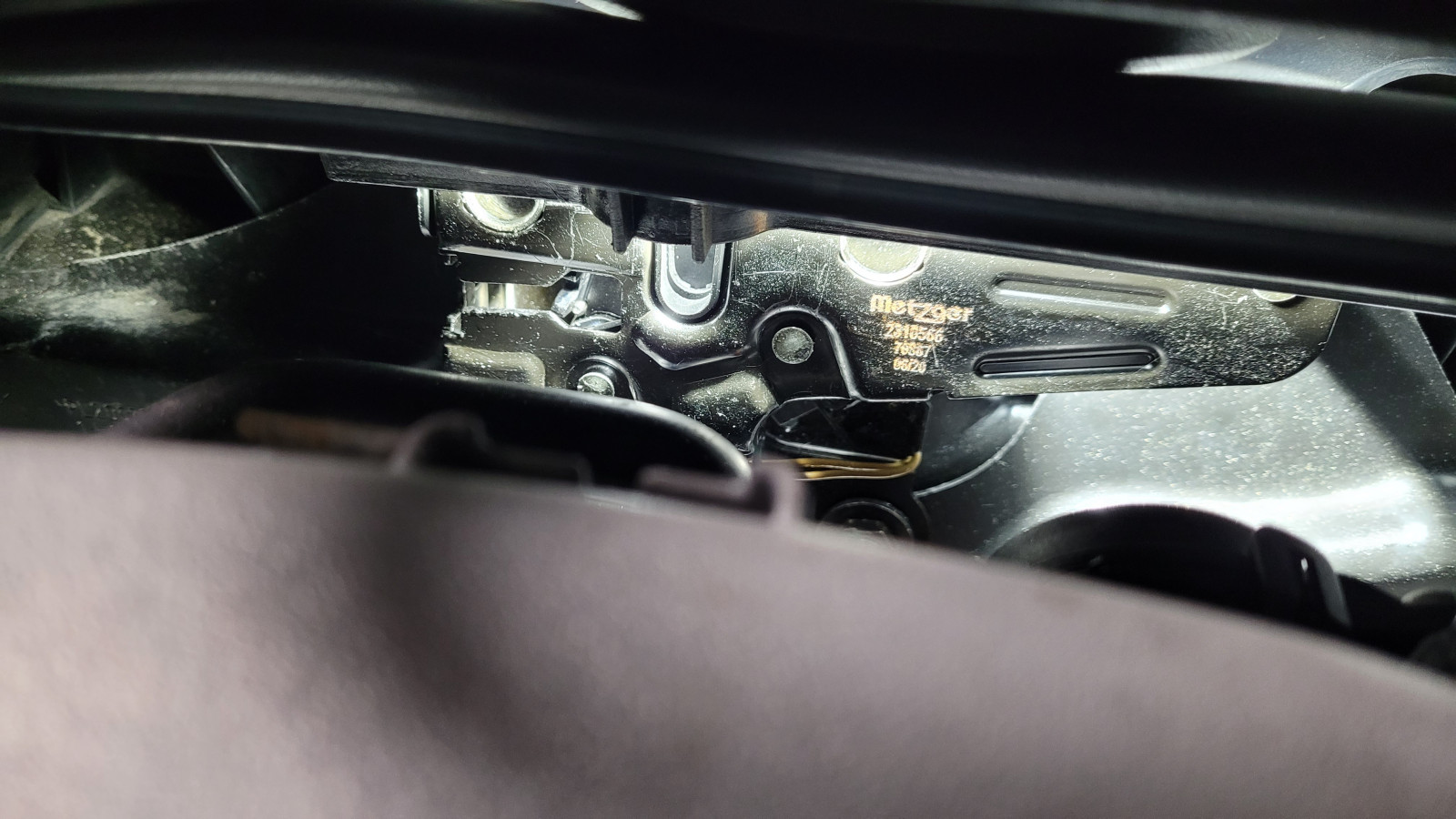 A6 4F Motorhaube öffnen - Seilzug gerissen - DEFEKT