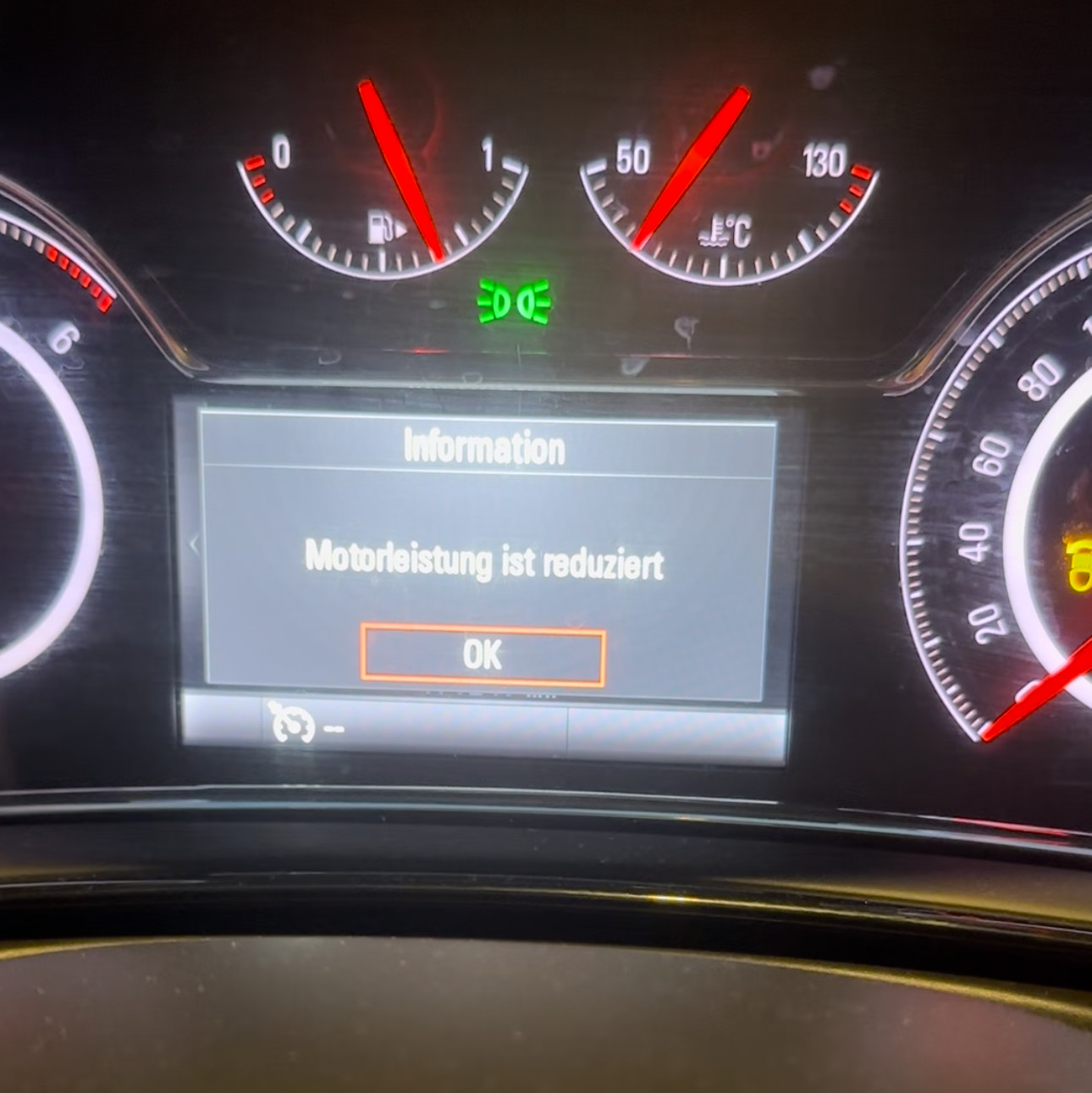 Fehlermeldung Fahrzeug fährt mit reduzierter Motorleistung