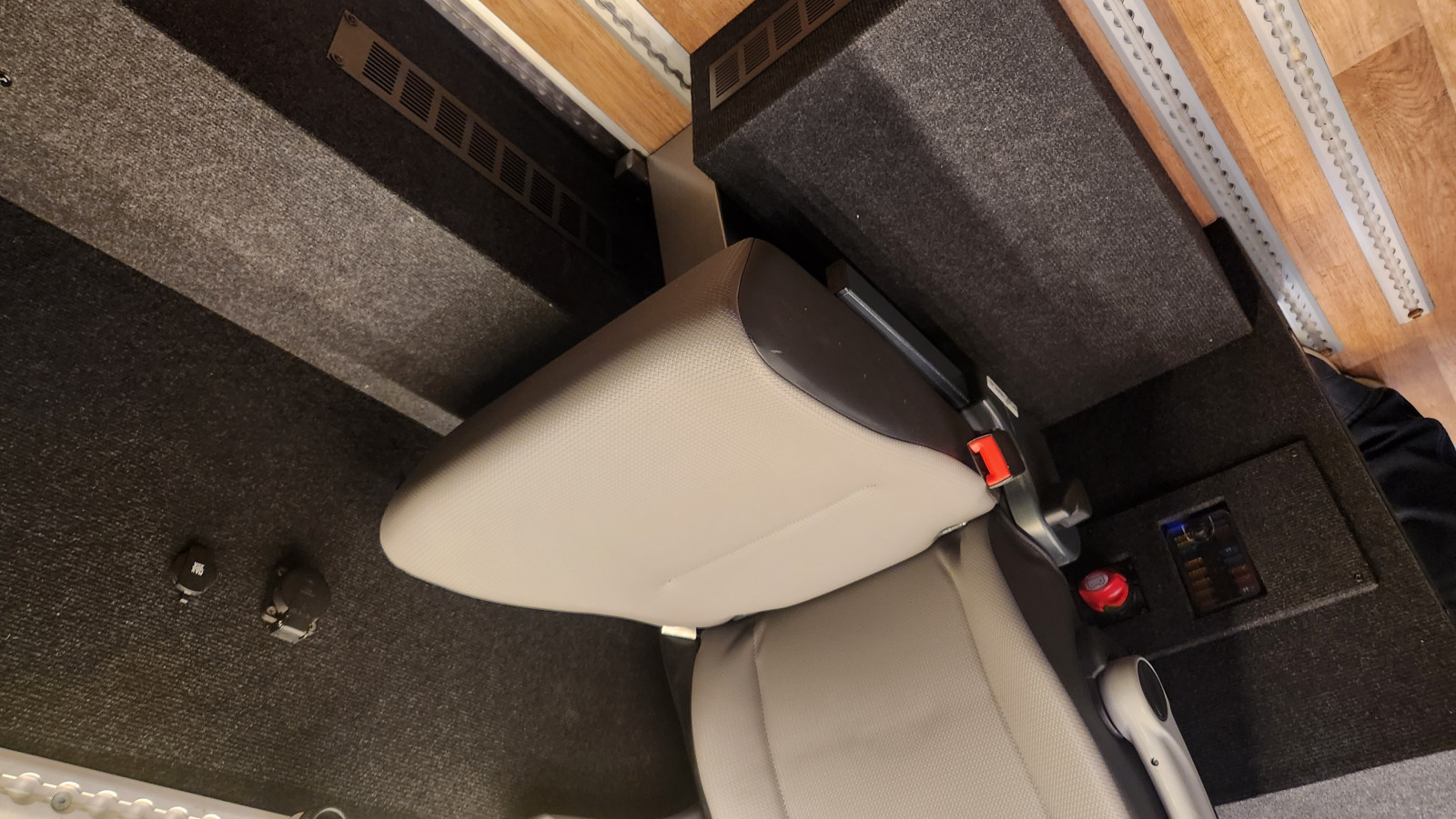 Crafter-Umbau/Ausbau zum Wohnmobil