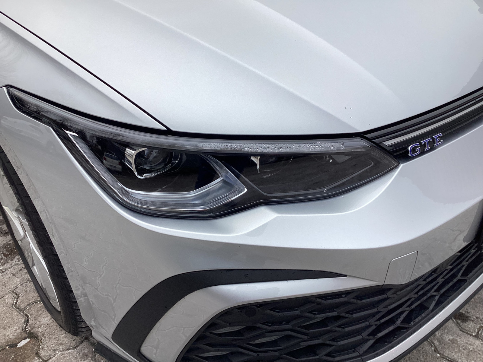 Scheinwerfer innen beschlagen / - Tropfenbildung