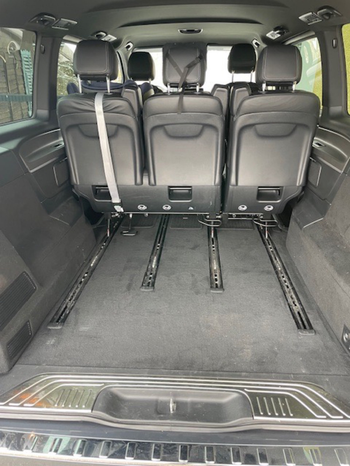 Heckauszug / System kompatibel zu orig. Laderaumunterteilung?