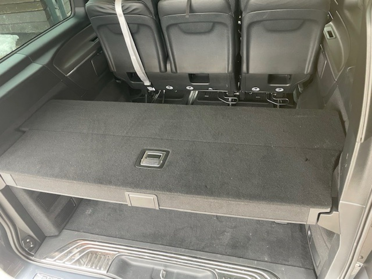 Heckauszug / System kompatibel zu orig. Laderaumunterteilung?