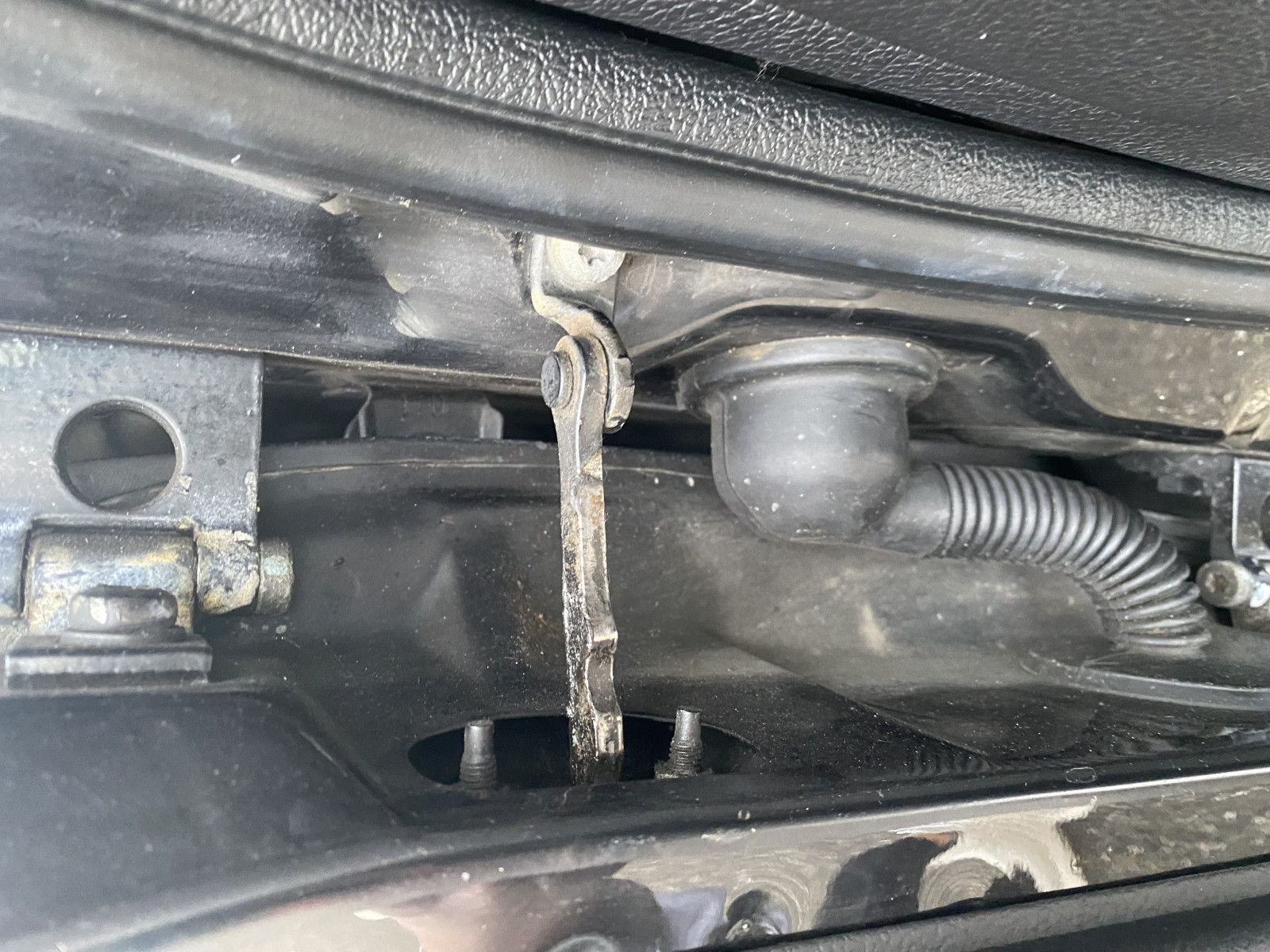 Peugeot 206cc Tür schleift