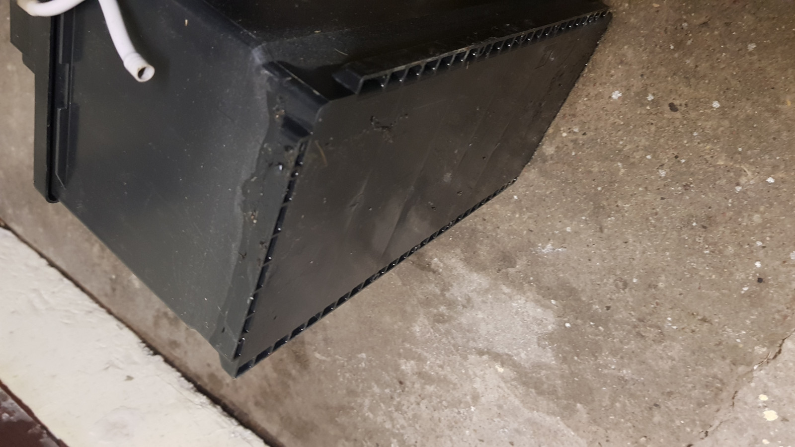 E61 Batterie ausgelaufen?