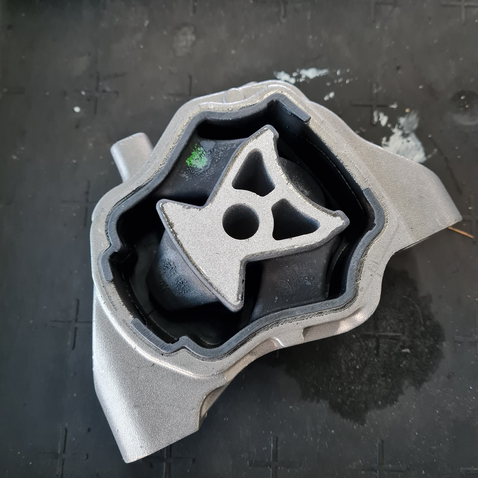 Motorpolster "81277313"