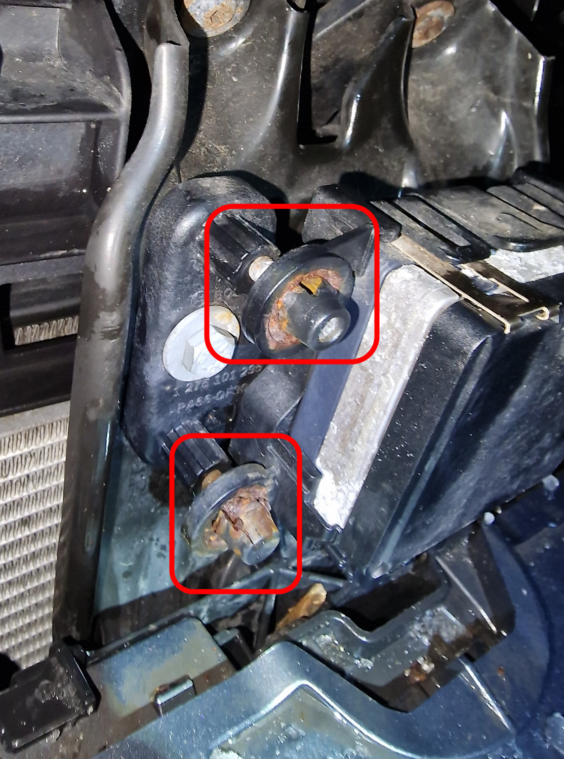 Front Assist Meldung / ACC ausgefallen / Halterungsschrauben "weggegammelt"