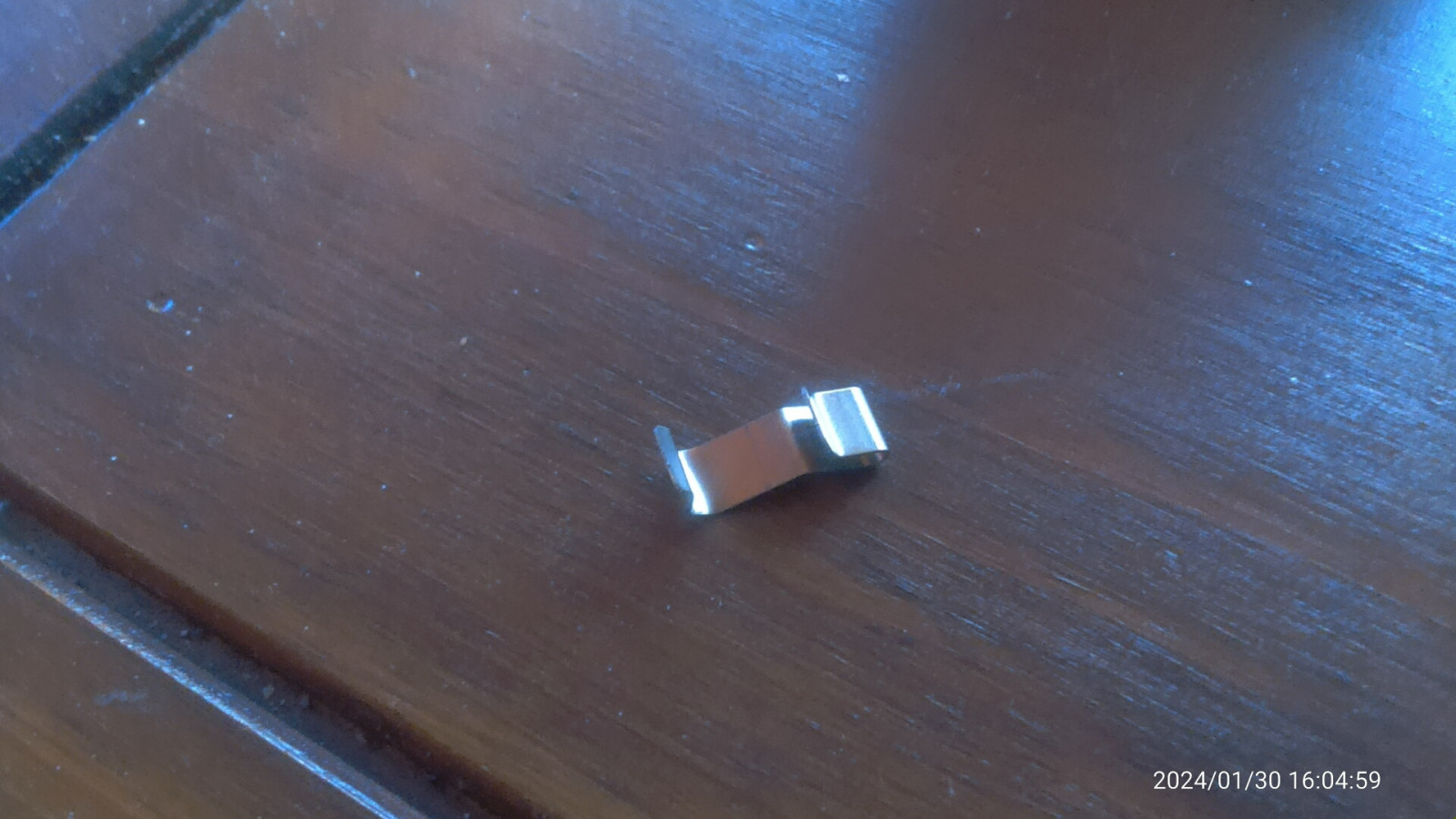 Klammern im Fußraum