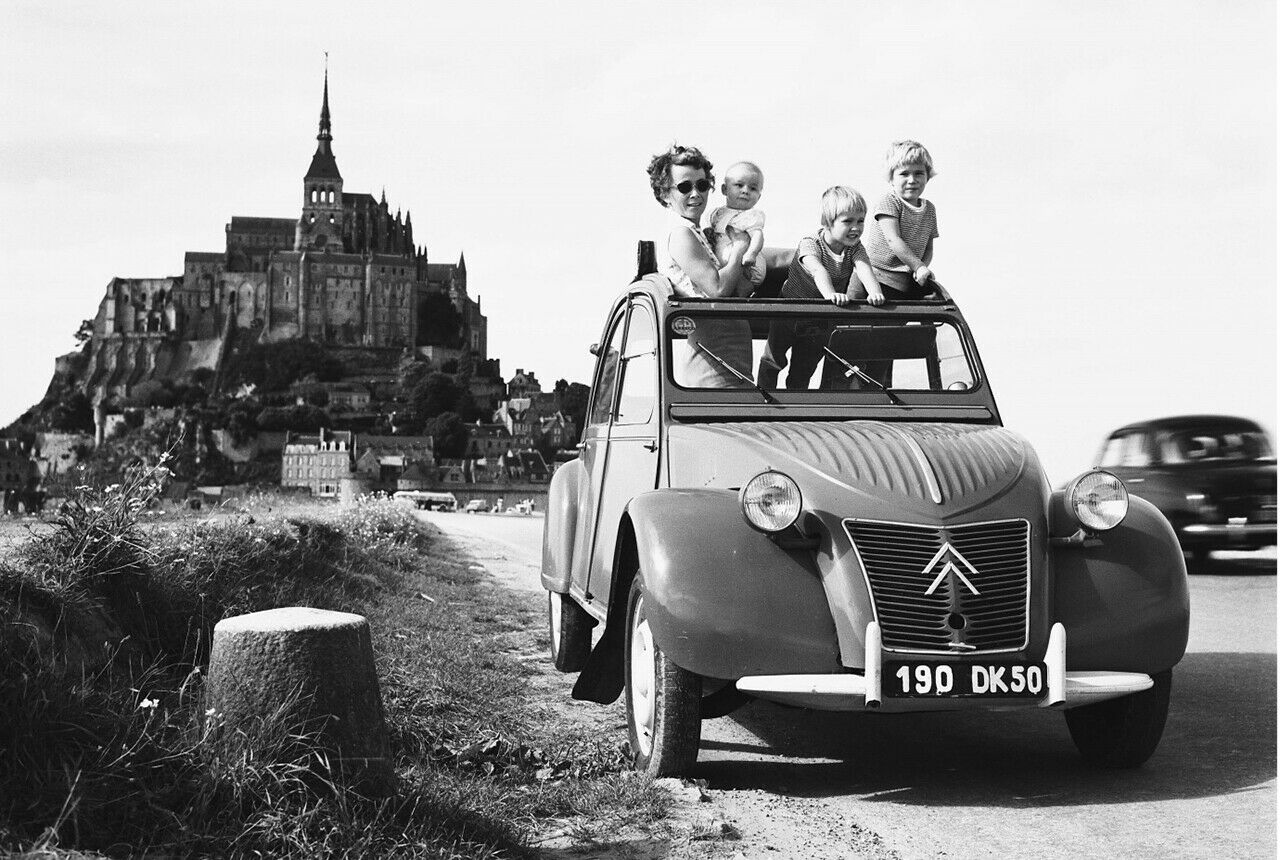 Im Citroen 2 CV sorgten ganze neun PS für den Vortrieb