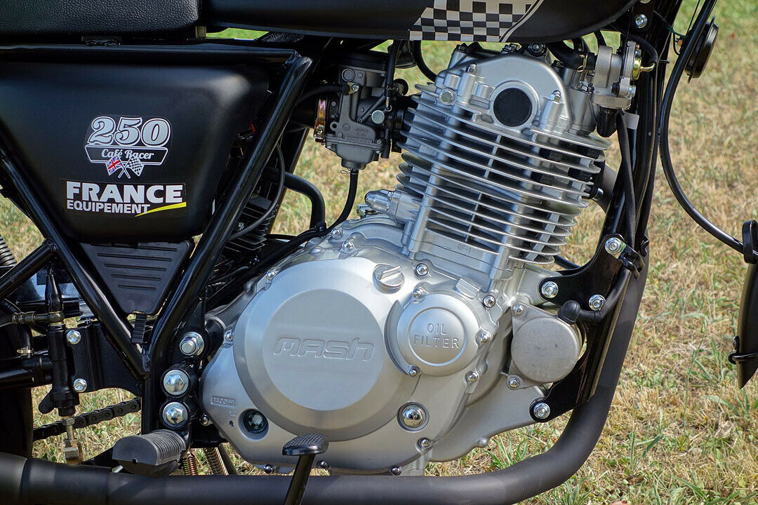 Aus 249 Kubikzentimetern Hubraum schöpft die Mash Cafe Racer 19 PS
