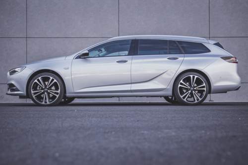 Opel-insignia-sports-tourer-9-3631522311830747117