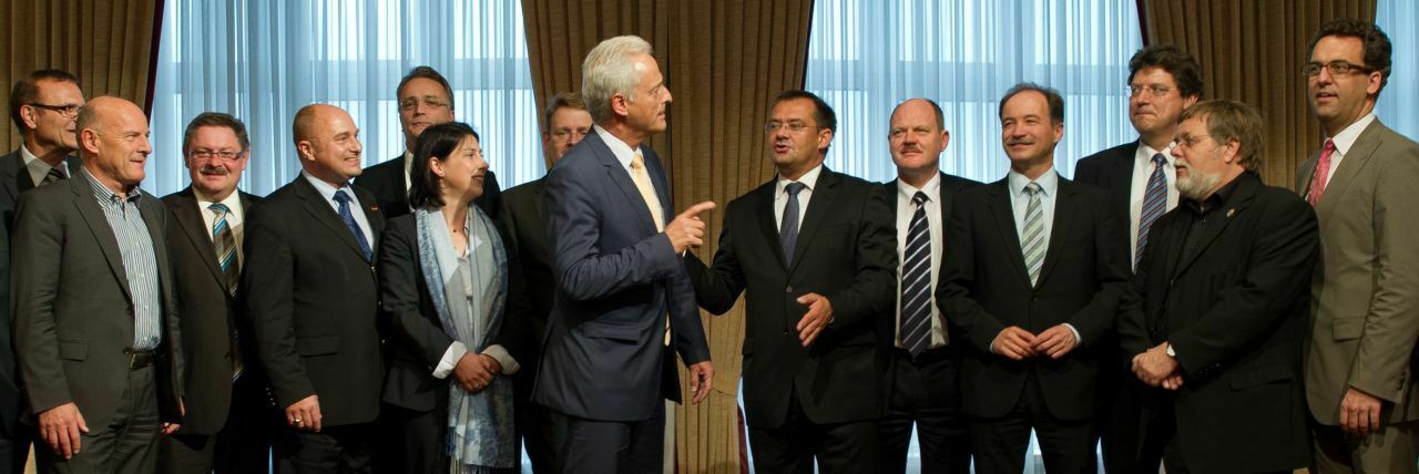Deutschlands Verkehrsminister wollen die Spritpreis-Meldestelle zügig auf Wirksamkeit prüfen