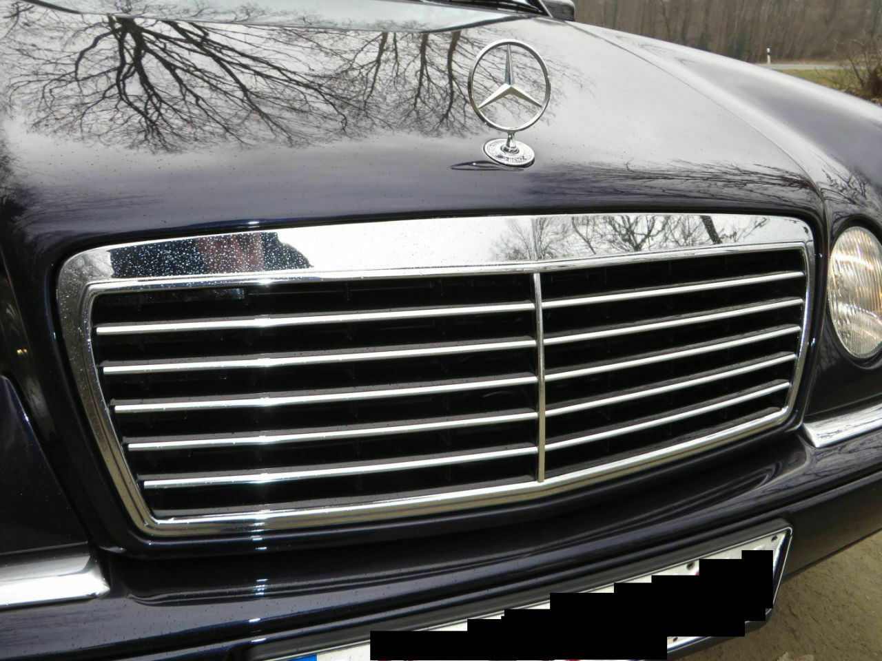 210er gekauft, 300er Turbodiesel Limo, wenig Km, trotzdem Kantenrost