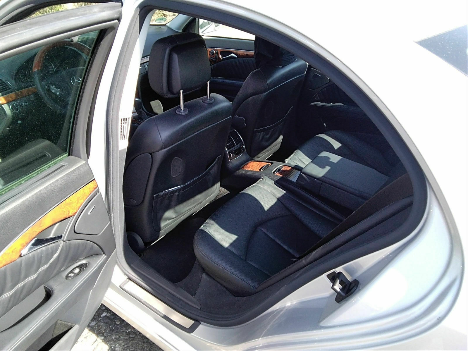 219er Fond-Konsole in 211er Limo verbaut