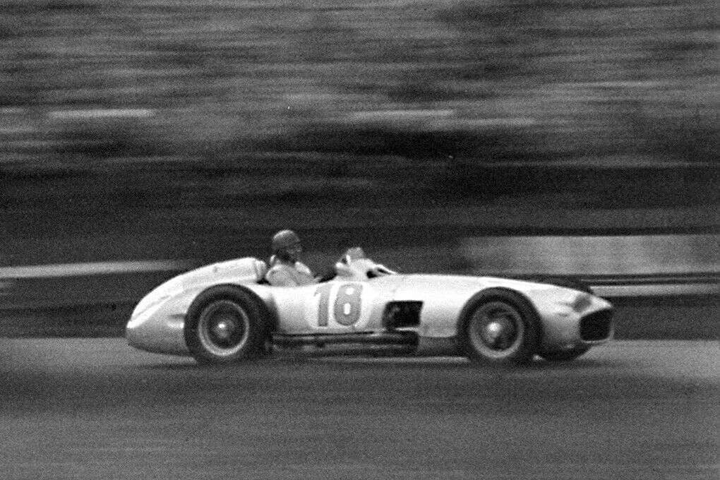 Das Auktionshaus Bonhams hat den Silberpfeil nun versteigert, auf dem Festival of Speed