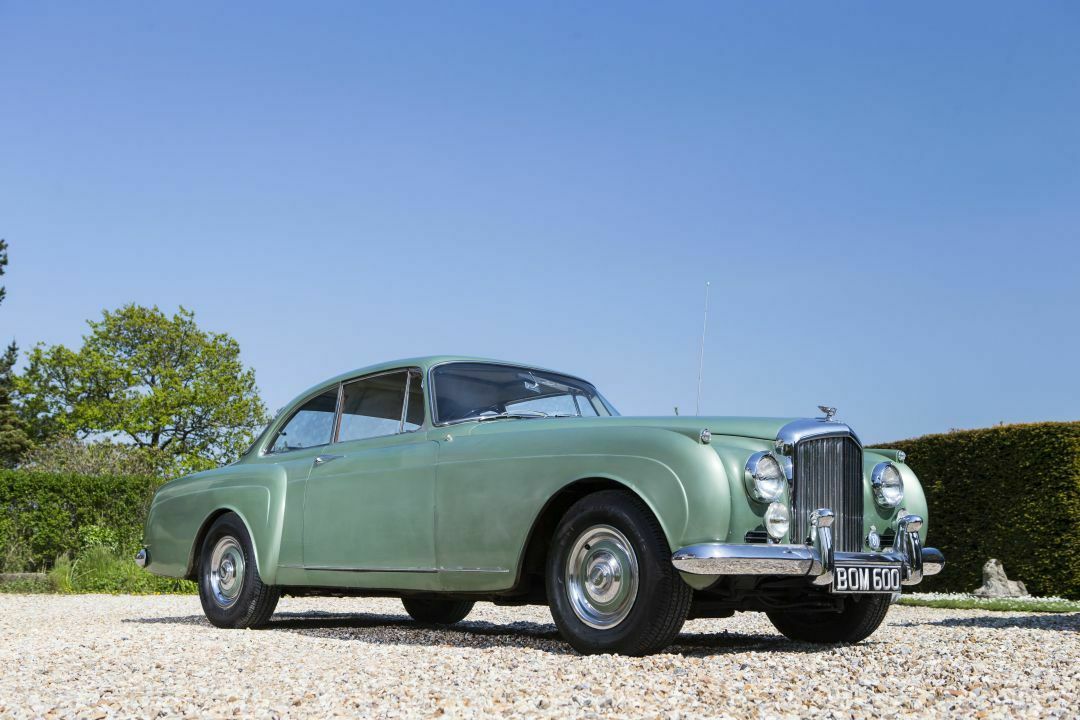 Ein Bentley S2 Continental Sports Saloon 1961