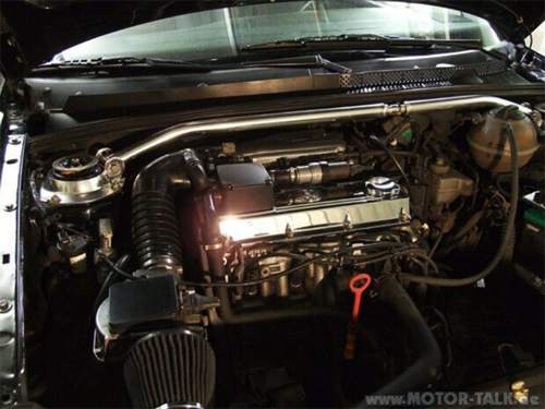 Motorraum_01