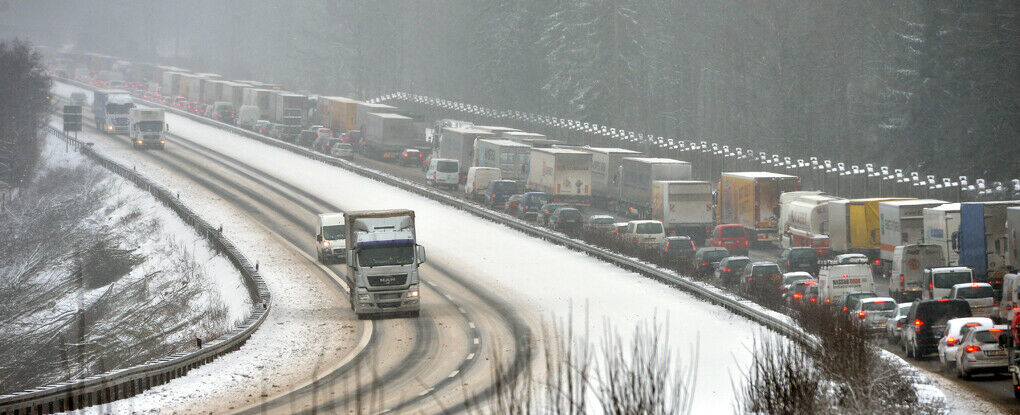 Der ADAC zählte 2012 in Deutschland 595.000 Kilometer Stau.
