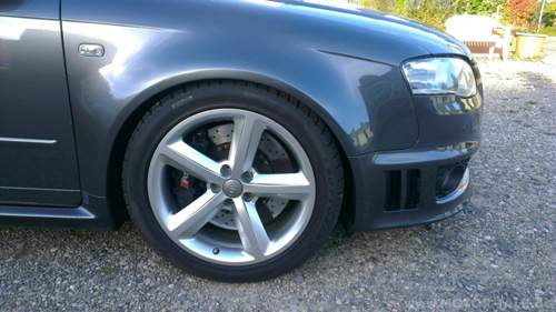 18" RS4 Felgen mit 255/40 R18