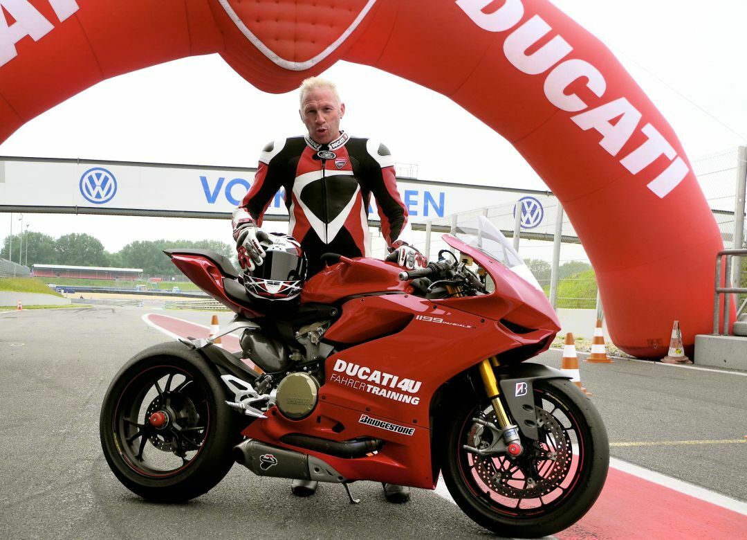 Matthias Neukirchen an seiner Duc