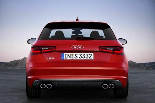 S3 Heck mit vier Endrohren