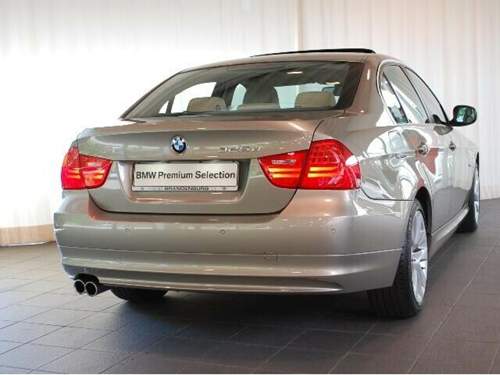 BMW E90 325dA LCI