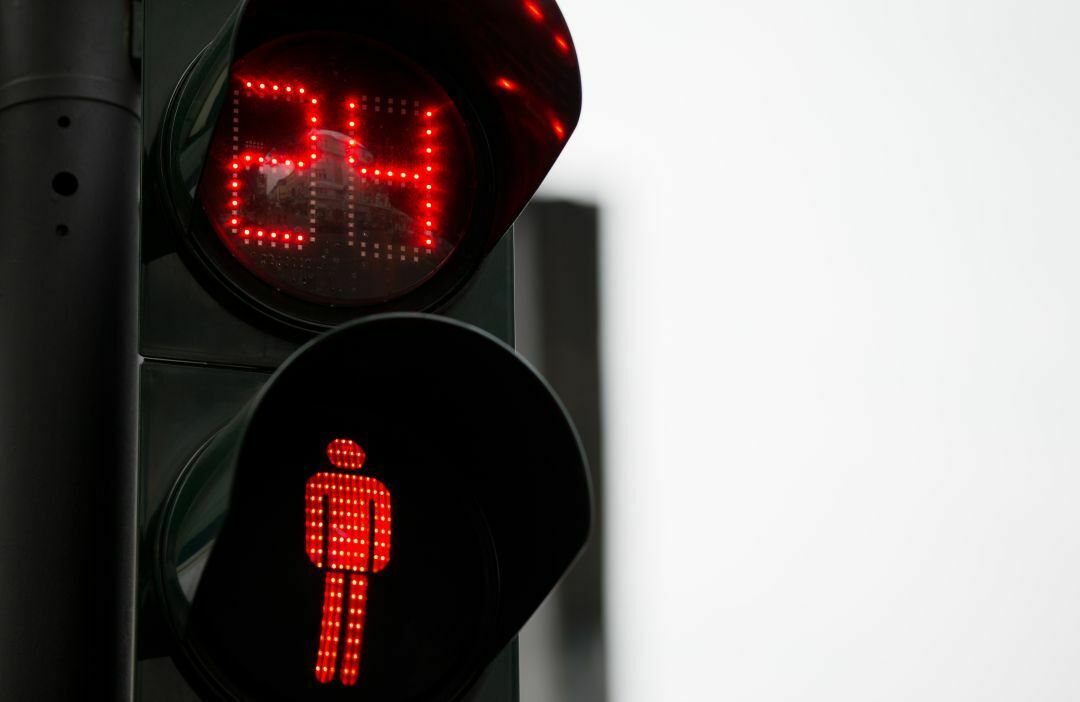 Countdown-Ampel in Bochum: Der Fußgänger sieht direkt, wie lange er noch auf Grün warten muss