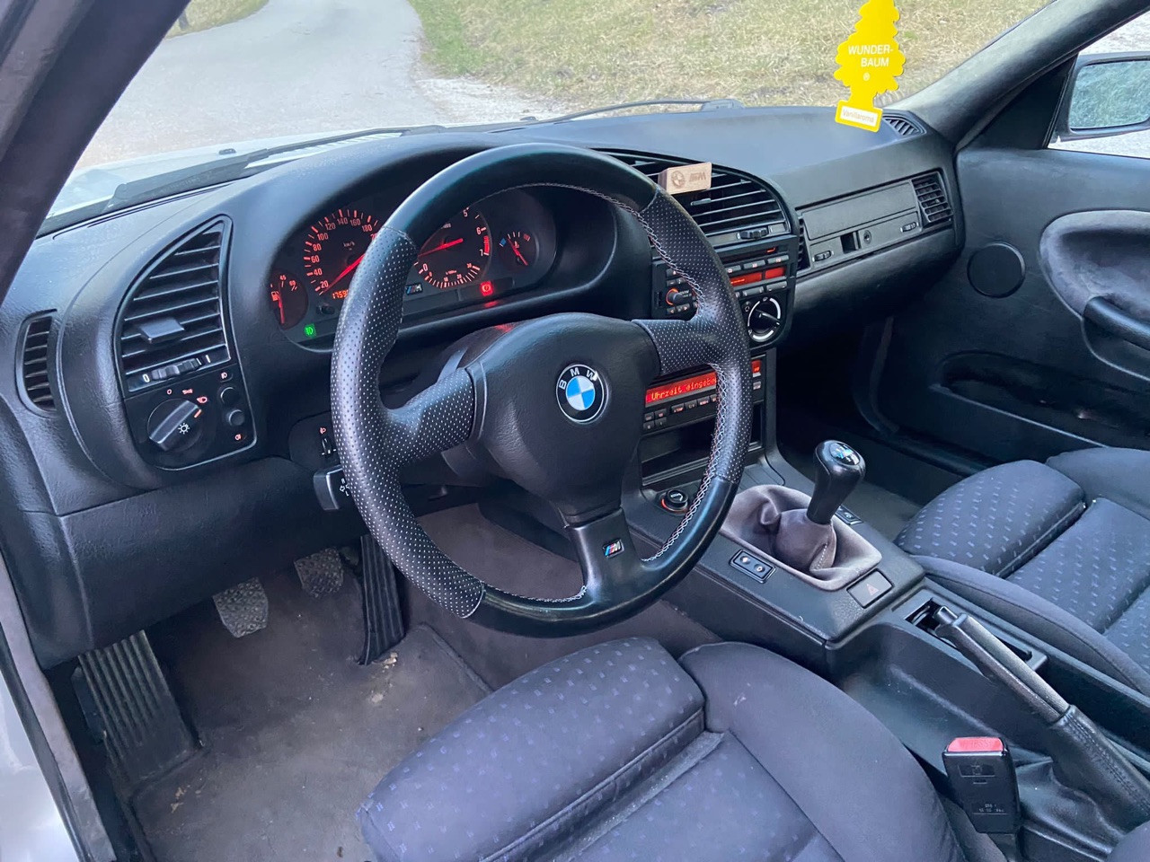 323i oder 328i?