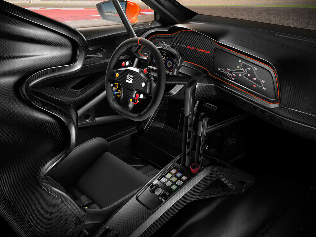 Die Form des Cockpits erinnert an den Serien-Leon. Mehr ist vom Original nicht übrig.