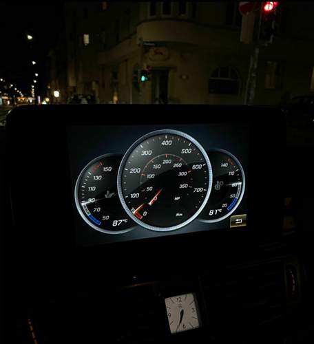 X218_COMAND_Motordaten_Öltemp