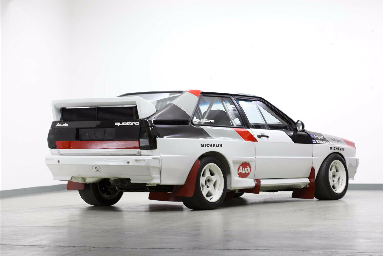 Hannu Mikkola fuhr mit dem Ur-Quattro 1982 bei der Rallye Monte Carlo als zweiter durchs Ziel