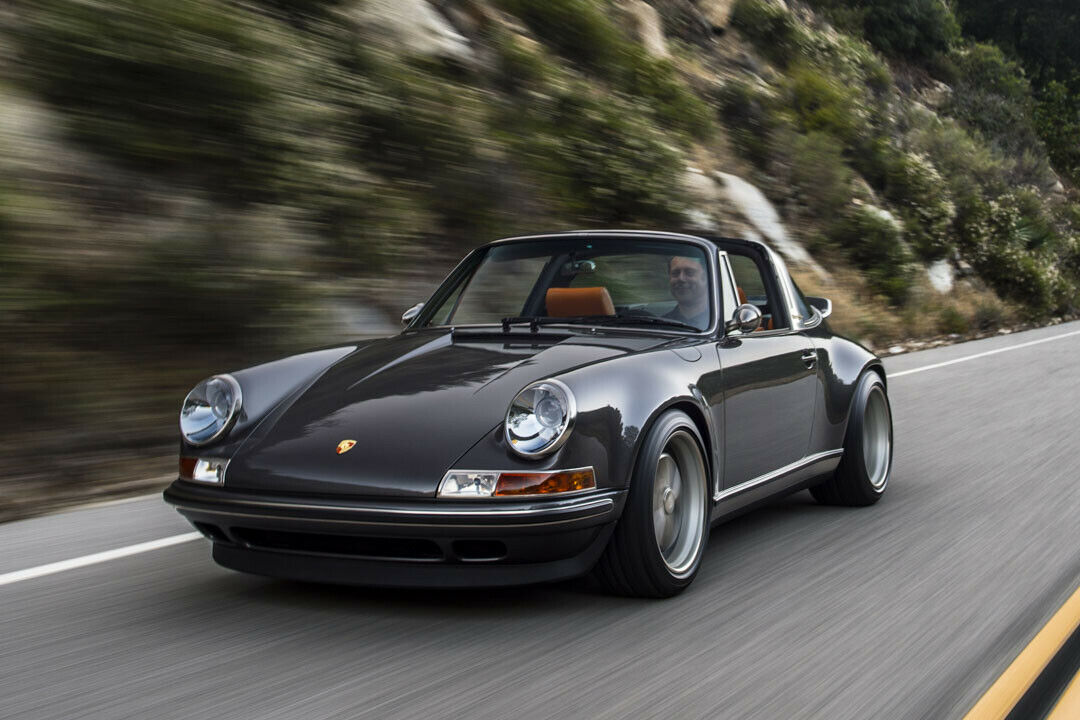 Beim Goodwood Festival of Speed präsentierte Porsche-Restaurator Singer einen 964 Targa mit Luftboxer