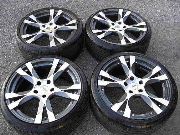 4 BMW Alufelgen 8,5 x 19 mit Bereifung Dunlop, wie neu