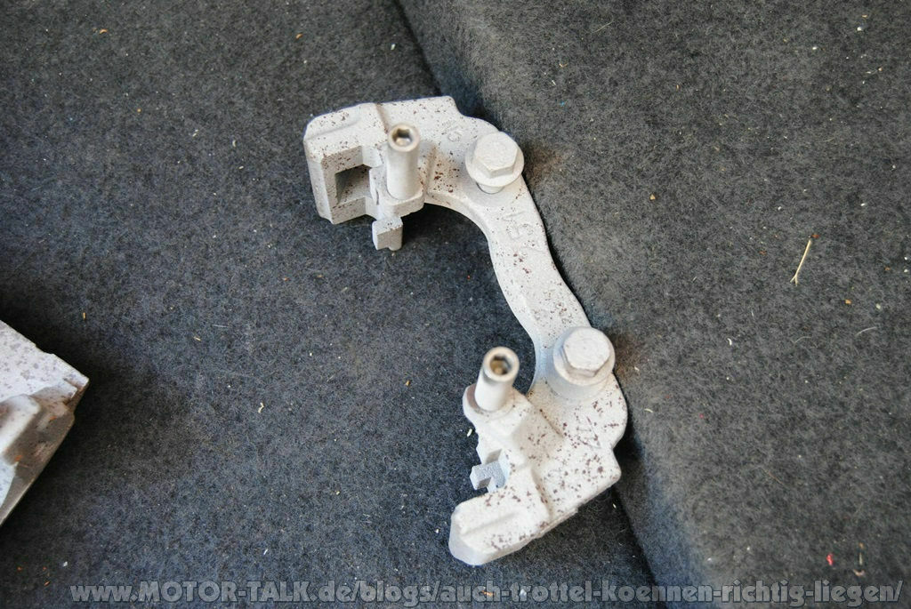 4 Bremsen gegen Asphalt!